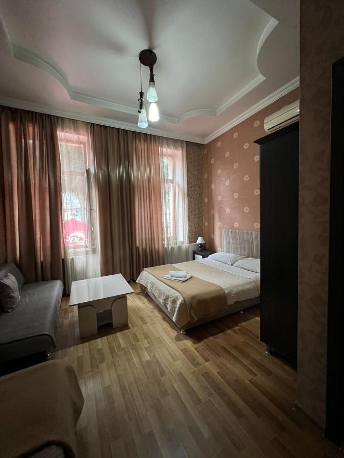 Hotel Albatros Batumi Eksteriør billede